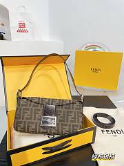 Fendi Pre-Owned 2000 Baguette shoulder bag - 2