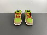 Nike SB Dunk Low Escargot FQ7585-200 - 3