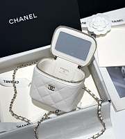 Chanel Small Vanity Bag White 8.5x11x7cm - 3