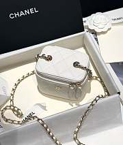 Chanel Small Vanity Bag White 8.5x11x7cm - 6