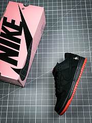 Nike SB Dunk Low Black Pigeon 883232-008 - 5