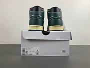 Air Jordan 1 Mid SE Oxidized Green (Women's) FQ7818-100 - 3