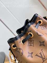 Louis Vuitton Canoé Monogram Canvas - 14*20*14cm - 3
