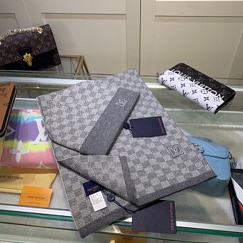 LOUIS VUITTON PETIT SET DAMIER SCARF