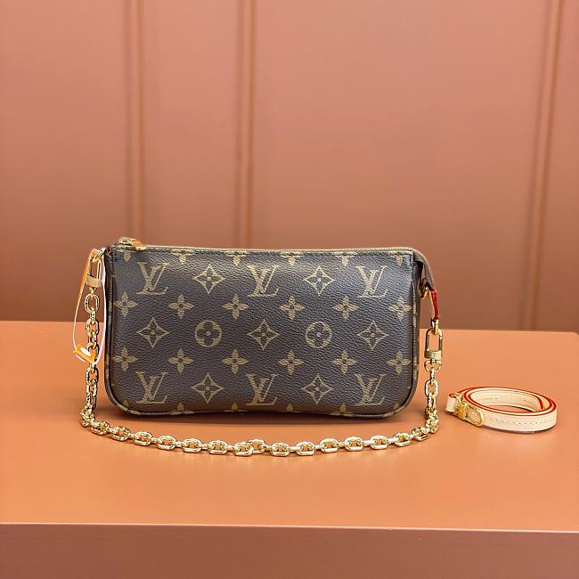 Louis Vuitton Pochette Accessories Monogram Shoulder Bag 23.5*13.5*4cm - 1