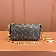 Louis Vuitton Pochette Accessories Monogram Shoulder Bag 23.5*13.5*4cm - 1