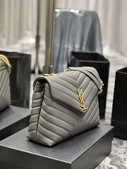 Saint Laurent Loulou quilted shoulder bag 25x17x9cm - 5