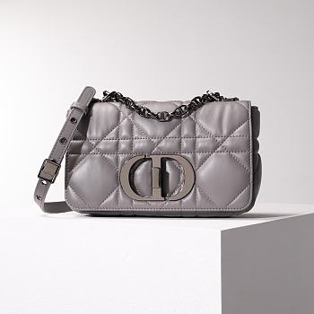 Dior Caro Medium Quilted Macrocannage Calfskin 20x12x7cm