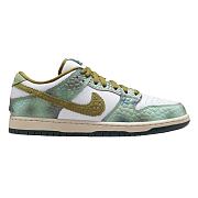 Nike SB Dunk Low Alexis Sablone Chameleon HJ3386-300 - 1