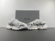 Balenciaga Track Signature White / Black 542023WTRHW9010 - 2
