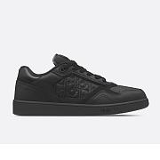 B27 Low Top Sneaker Black Grained Calfskin and Black Dior Gravity Leather - 1