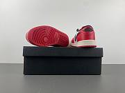 Air Jordan 1 Retro Low OG 'Chicago' HQ6998-600 - 5