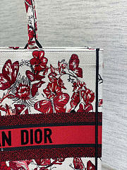 Dior Latte Embroidery with Multicolor Cœur des Curiosités Motif 36 x 27.5 x 16.5 cm - 5