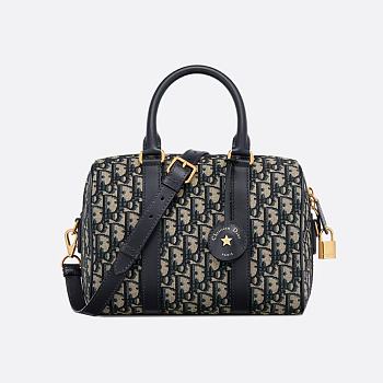 Dior Groove 25 - Blue Dior Oblique Jacquard 25 x 19 x 16 cm