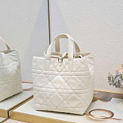 Small Dior Toujours Vertical Tote Bag Latte Macrocannage Calfskin 18.5 x 18.5 x 12 cm - 4