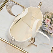 Small Dior Toujours Vertical Tote Bag Latte Macrocannage Calfskin 18.5 x 18.5 x 12 cm - 2