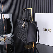 Medium Dior Book Tote Black Macrocannage Calfskin 36.5 x 28 x 16.5 cm - 6