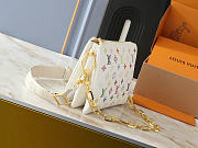 Louis Vuitton x Takashi Murakami Coussin PM White Multicolored 20 x 12 x 26 cm - 2