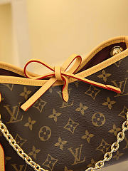 Louis Vuitton CarryAll BB 26 x 17 x 10 cm - 6