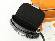 Louis Vuitton Sunset Vibe 18 x 3 x 27 cm - 6