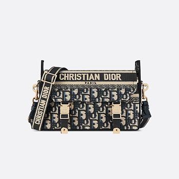 Small Diorcamp Bag - Blue Dior Oblique Embroidery 23 x 15 x 8 cm