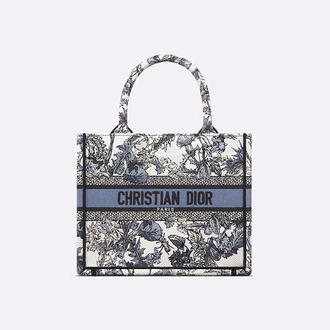 Dior S Tote  - White Embroidery with Denim Blue Dior Chardons Motif 26.5 x 22 x 14 cm - 1