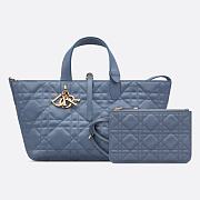 Medium Dior Toujours Bag - Denim Blue Macrocannage Calfskin 28.5 x 21.5 x 17 cm - 1