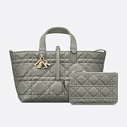 Medium Dior Toujours Bag - Stone Gray Macrocannage Calfskin 28.5 x 21.5 x 17 cm - 1