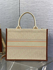 Small Dior Book Tote Beige Dior Oblique Embroidered Raffia and Camel Calfskin 26.5 x 22 x 14 cm - 6