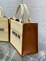 Small Dior Book Tote Beige Dior Oblique Embroidered Raffia and Camel Calfskin 26.5 x 22 x 14 cm - 5