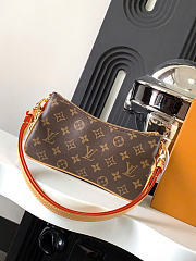 Louis Vuitton Liv Pochette Monogram 13.5 x 6.5 x 24.5 cm - 5