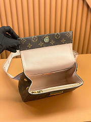 Louis Vuitton LV x YK Cluny Mini  Monogram Canvas 16 x 7.5 x 20 cm - 6