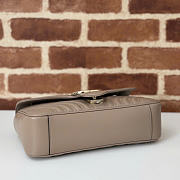 GG Marmont small shoulder bag - Taupe matelassé chevron leather 26cm - 4