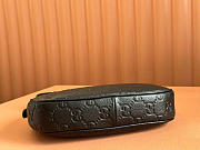 GG Emblem small shoulder bag - Black GG grainy leather 25cm - 6