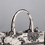 Small Dior Book Tote Latte and Black Toile de Jouy Zodiac Embroidery 26.5 x 22 x 14 cm - 3