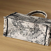 Medium Dior Book Tote Latte and Black Dior Zodiac Embroidery 36 x 27.5 x 16.5 cm - 3