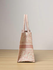 Medium Dior Book Tote Ecru and Pink Toile de Jouy Embroidery 36 x 27.5 x 16.5 cm - 5