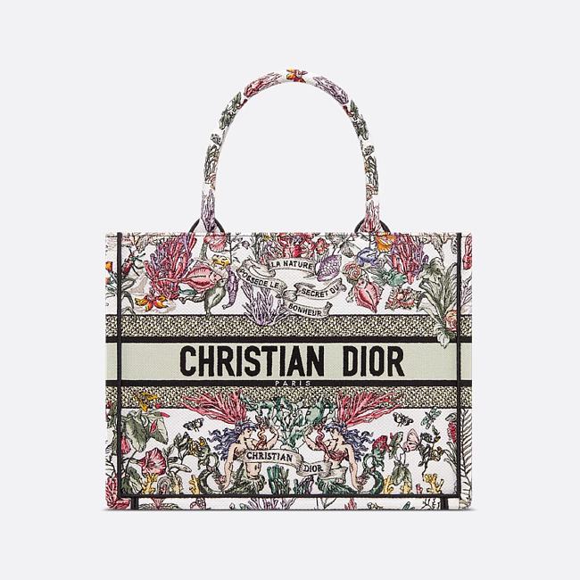 Medium Dior Book Tote Latte Embroidery with Multicolor Dior Cabinet de la Mer Motif 36 x 27.5 x 16.5 cm - 1