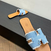 Hermes Oran Sandal Bleu Clair Fringed Denim (Women's) H241060Z - 4