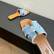 Hermes Oran Sandal Bleu Clair Fringed Denim (Women's) H241060Z - 6