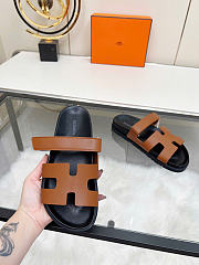 Hermes Chypre Sandal Naturel Black Smooth Calfskin Leather H222000Z - 3