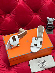 Hermes Oasis Blanc Calfskin H071002Z - 6