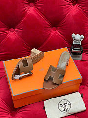 Hermes Oasis Gold Calfskin H071002Z - 5