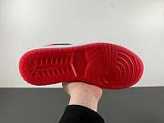 Air Jordan 1 Low SE Black Toe (2025) IB8971-106 - 3