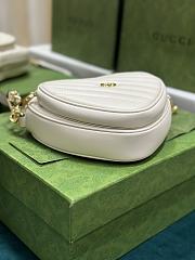 Gucci Interlocking G Mini Heart Shoulder Bag White 20x17.5x6.5cm - 4