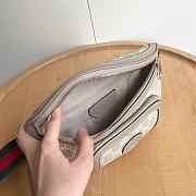 Gucci Belt Bag with Interlocking G Beige and White 24*13*5cm - 4