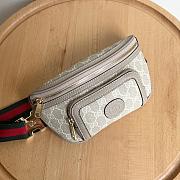 Gucci Belt Bag with Interlocking G Beige and White 24*13*5cm - 3