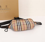 Burberry Bum Bag Vintage Check Medium Archive Beige 29 *7 *15cm - 6