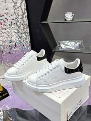 Alexander McQueen Oversized White Black Crystals (Women's) 666407WIA4Z9581 - 6