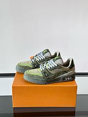 Louis Vuitton Trainers green color 1AHTGB - 6